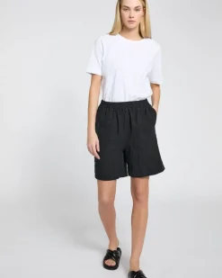Carolyn Donnelly The Edit Black Linen Shorts
