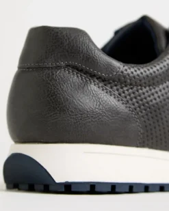 Casual Laced Shoe
