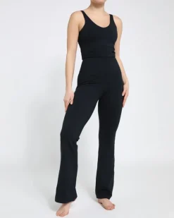Contour Flared Leggings
