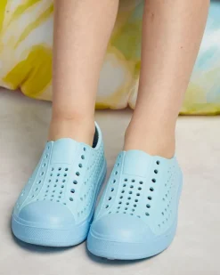 Leigh Tucker Willow Pool Shoe (Size 7-3)