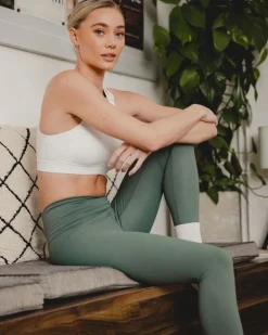 Powercut On The Go Embossed Leggings In Sage Green