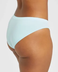 Seamfree High Leg Briefs - Pack Of 3