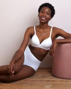 Smoothing Non-Wired T-Shirt Bra