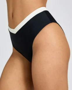 Sports Binding Bikini Brief